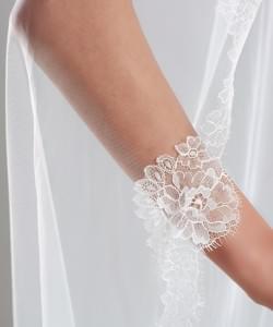 Voile de mariée à bordure en dentelle 