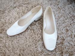 Chaussures de la mariée ivoire