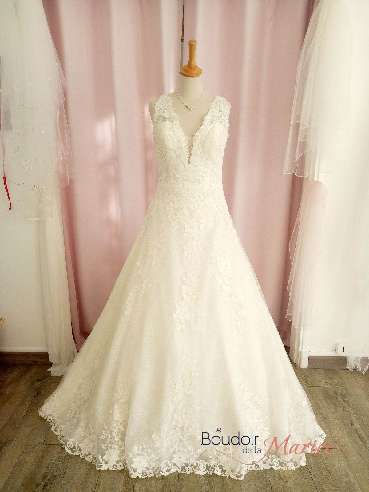 Maggie "Pronovias"